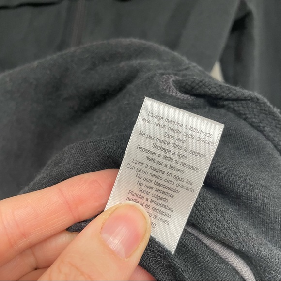 Alo Yoga Black Full Zip Raw Hedges Fitness Running Jacket XS - Picture 11 of 12